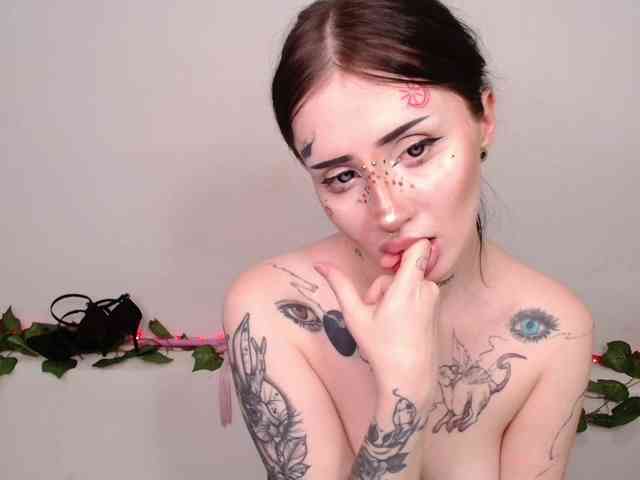 alina-m1 webcam