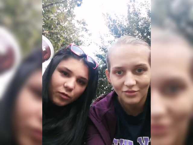 LolaAndLala