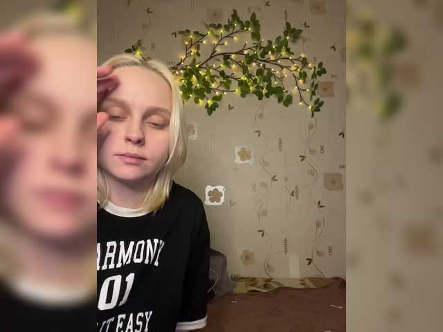 BellaAndAlice's BongaCams profile