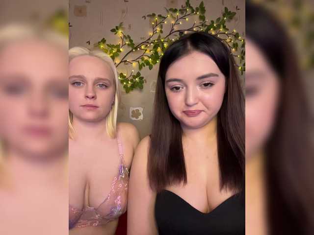 BellaAndAlice's BongaCams show and profile