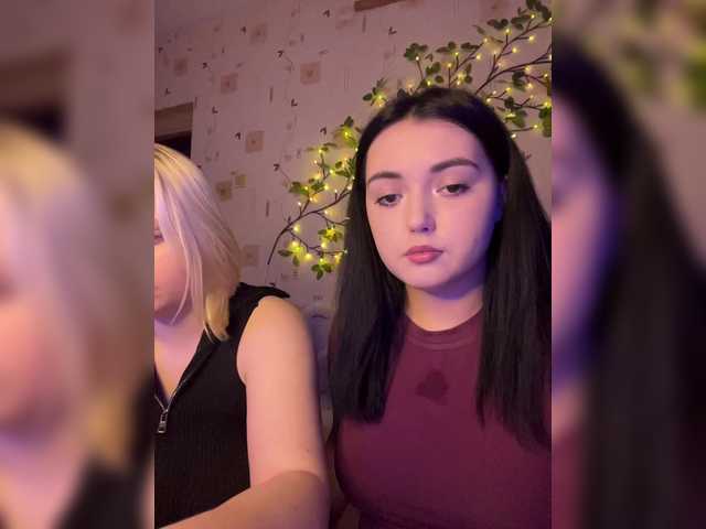 BellaAndAlice's BongaCams show and profile