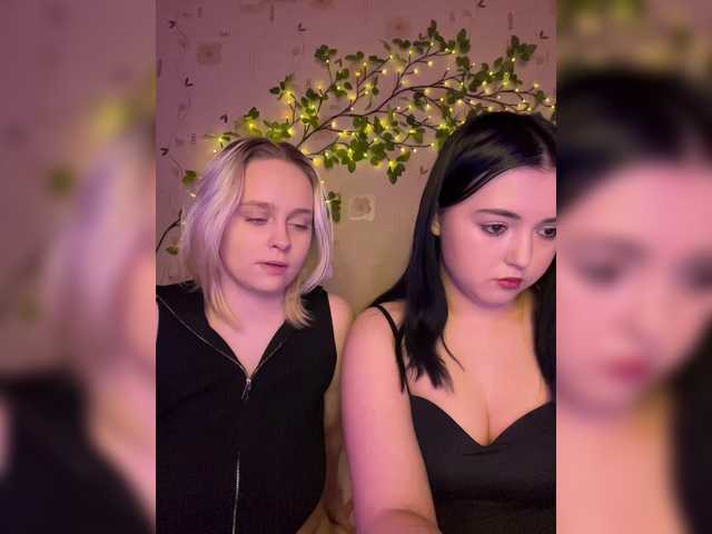 BellaAndAlice's BongaCams show and profile