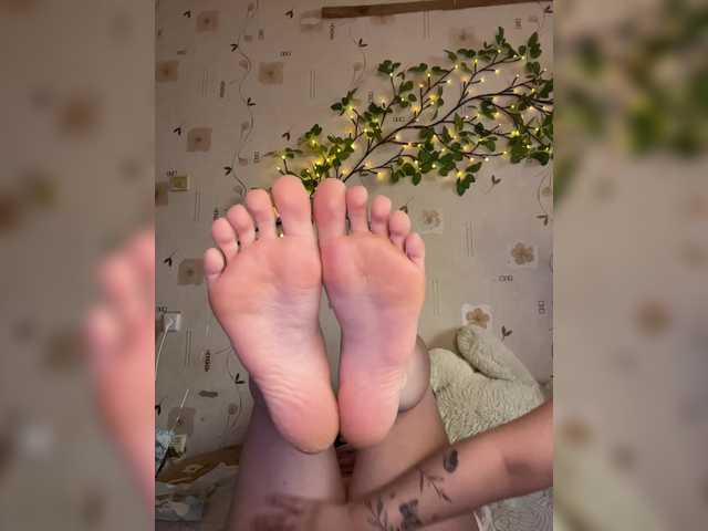 BellaAndAlice's BongaCams show and profile