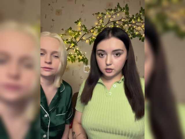 BellaAndAlice's BongaCams show and profile