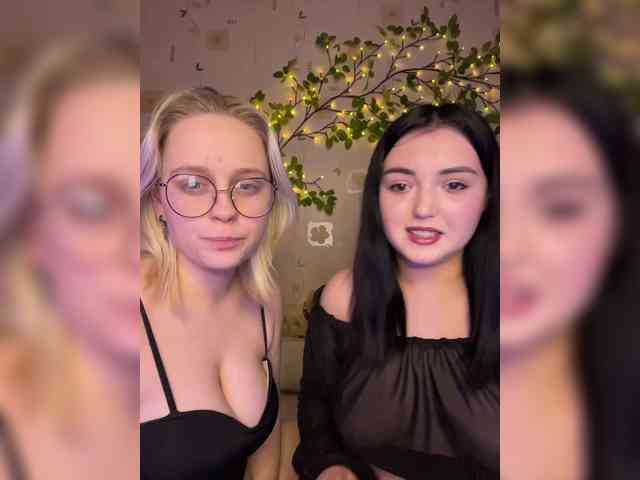 BellaAndAlice Live Webcam on BongaCams