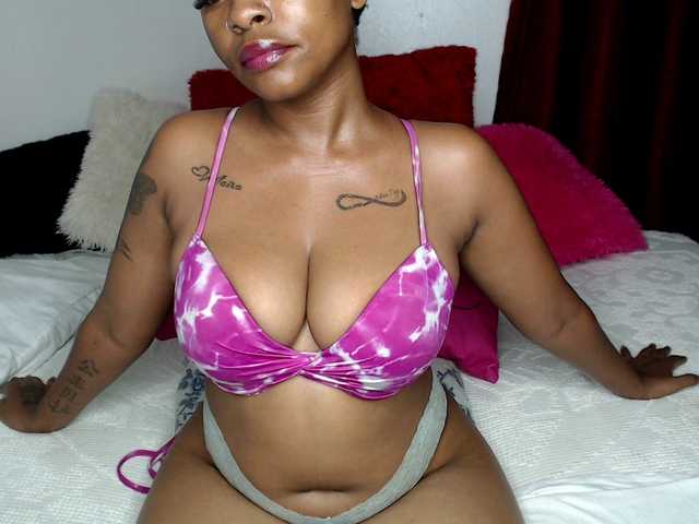 Naughty-nymph's BongaCams show and profile