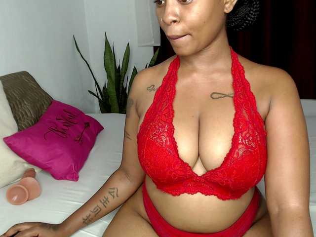 Naughty-nymph's BongaCams show and profile