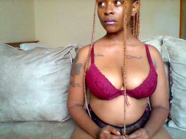 Naughty-nymph's BongaCams show and profile