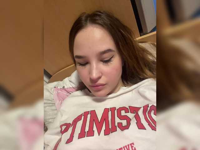 JulieMoreee Porn