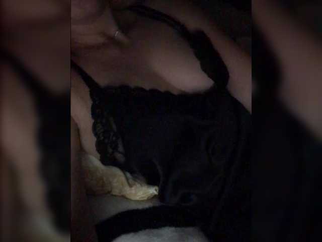 AlikBlack's BongaCams show and profile