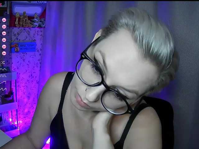 AlikBlack's BongaCams show and profile