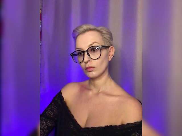 AlikBlack's BongaCams show and profile