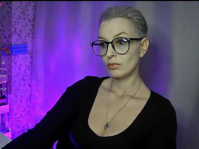 AlikBlack's BongaCams show and profile