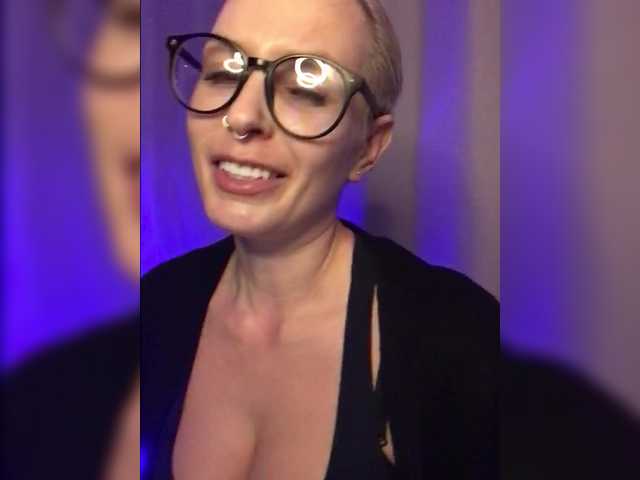 AlikBlack's BongaCams show and profile