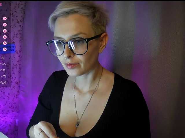 AlikBlack's BongaCams show and profile