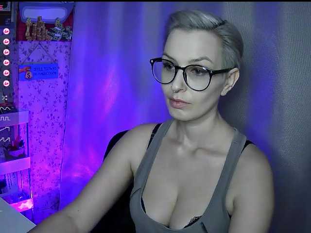 AlikBlack's BongaCams show and profile