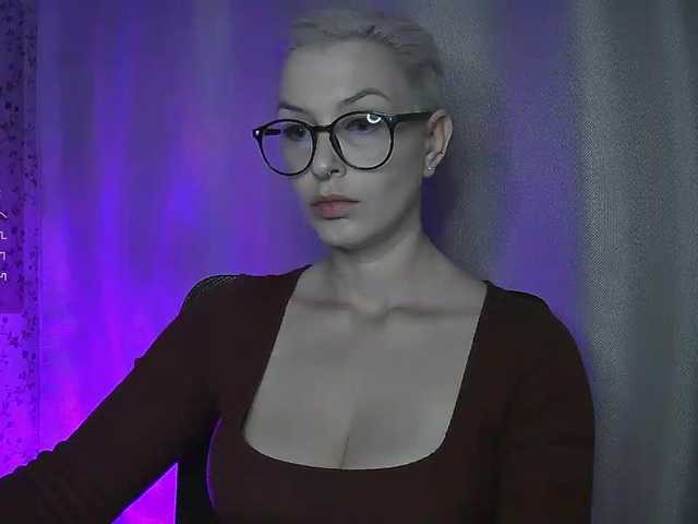 AlikBlack's BongaCams show and profile