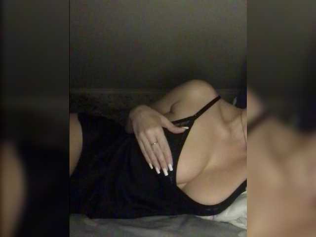 AlikBlack's BongaCams show and profile