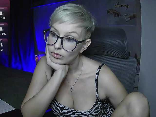  AlikBlack chat room