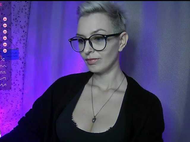 AlikBlack's BongaCams show and profile