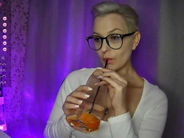 AlikBlack's BongaCams show and profile