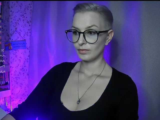 AlikBlack's BongaCams show and profile
