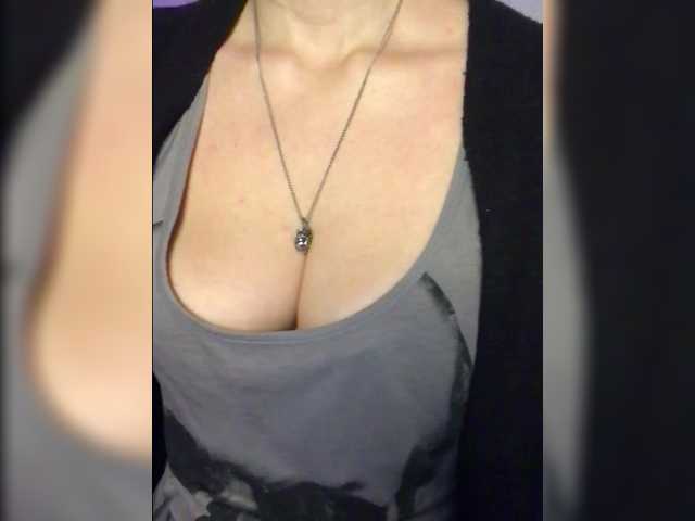 AlikBlack's BongaCams show and profile