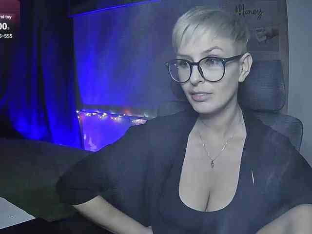 AlikBlack Live Webcam on BongaCams