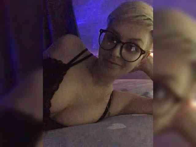 MamaKoska webcam