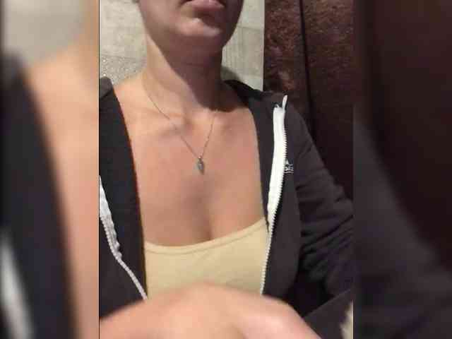 MamaKoska webcam