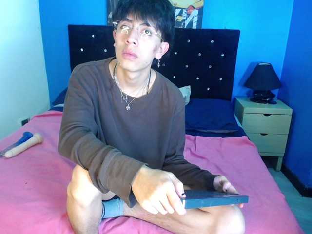  Violetahsuky chat room