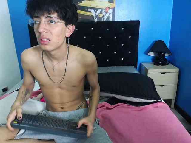 Violetahsuky webcam