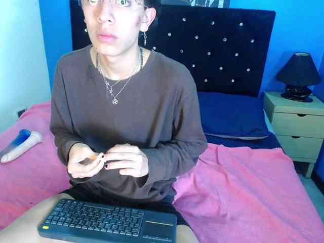 Violetahsuky webcam
