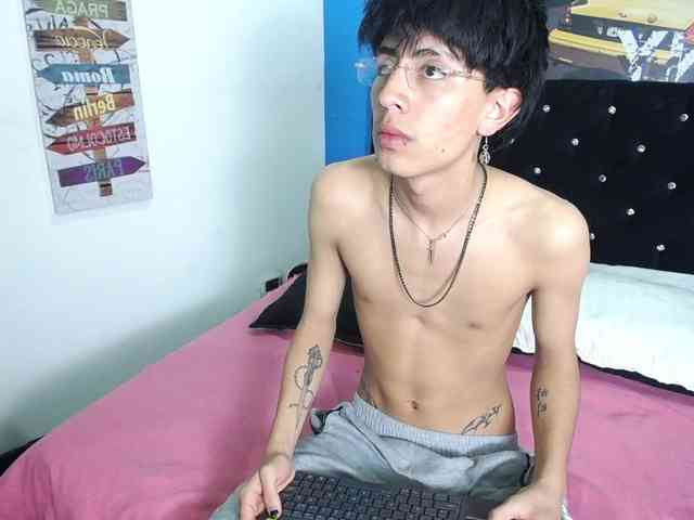 Violetahsuky webcam
