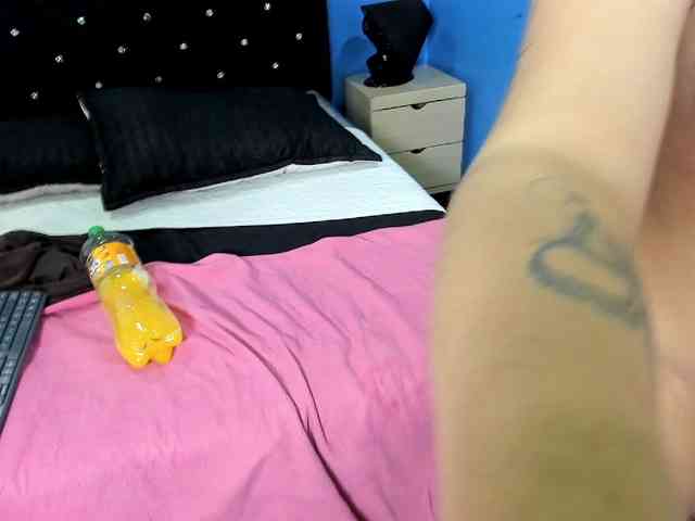 Violetahsuky webcam