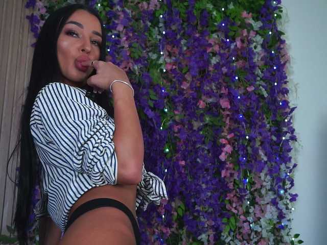 Sex chat gratuit in direct cu DeniseDevilles pe BongaCams