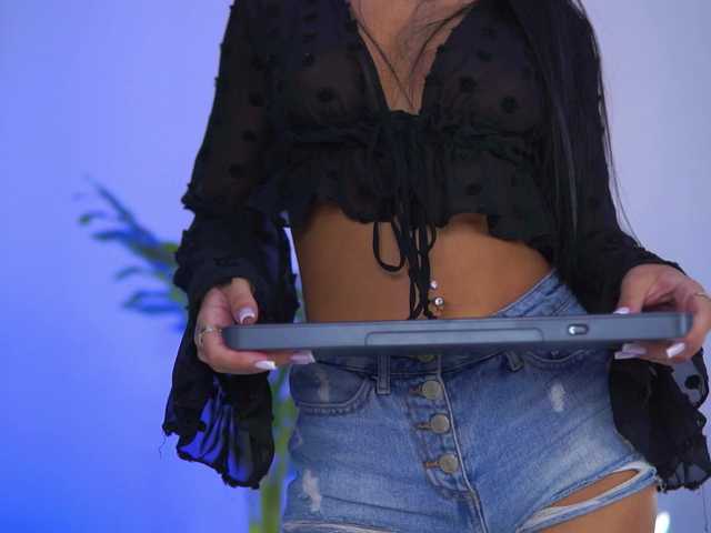 Sex chat gratuit in direct cu DeniseDevilles pe BongaCams
