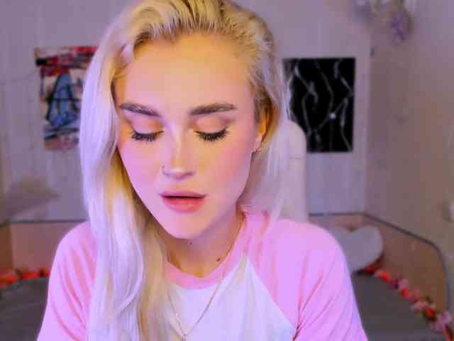 Ravenaaaa Live Webcam on BongaCams