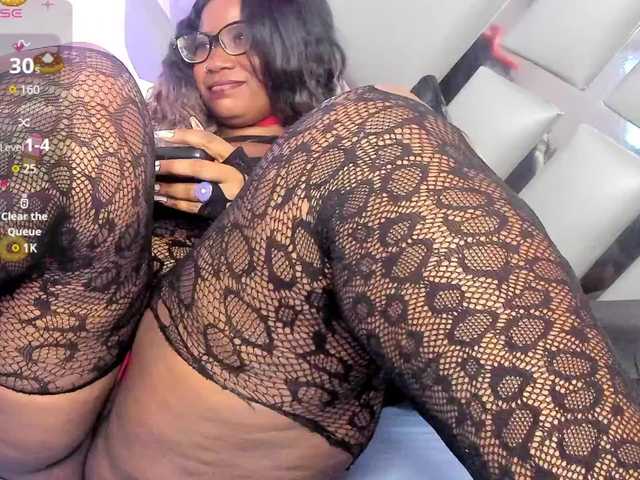 EmilyRosee's BongaCams show and profile