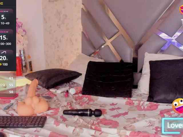 EmilyRosee webcam