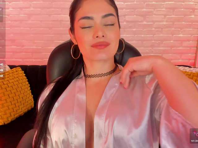 GiaFerrara's BongaCams show and profile