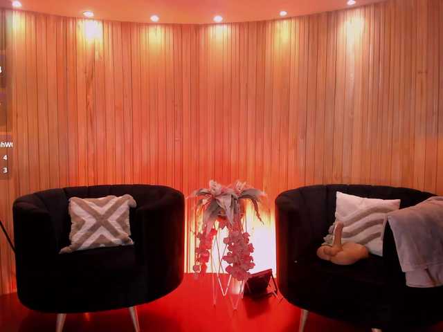 GiaFerrara's BongaCams show and profile