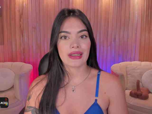 chat room nude GiaFerrara