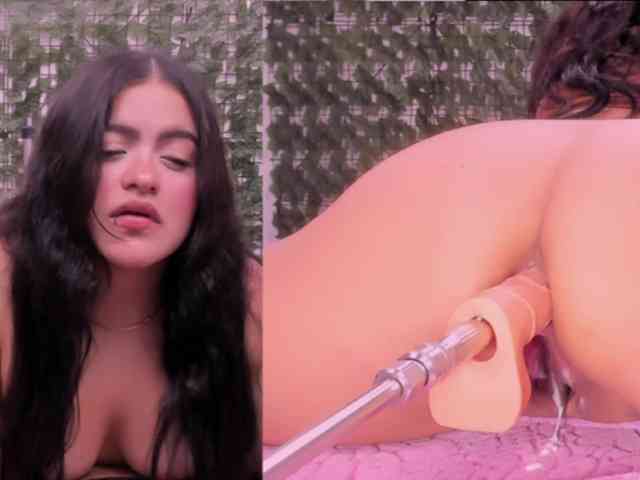 MiiaJhonson01 webcam