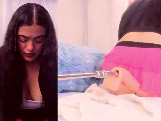 MiiaJhonson01 webcam