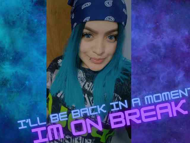 MiiaJhonson01 webcam