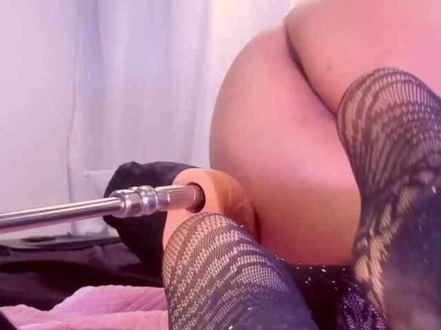 MiiaJhonson01 webcam