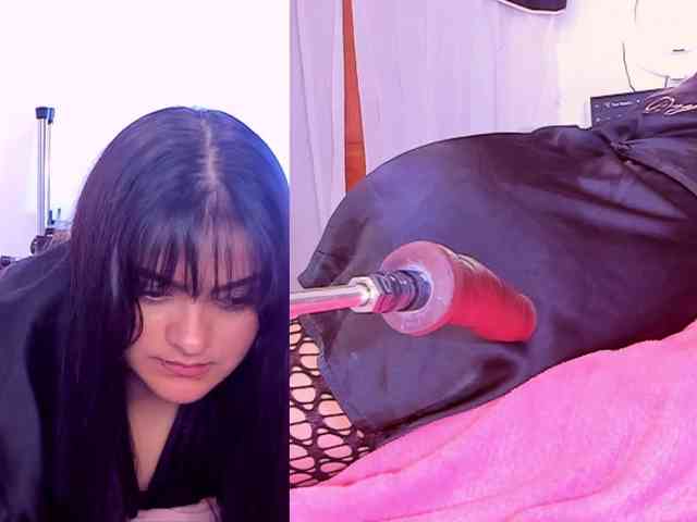 MiiaJhonson01 webcam