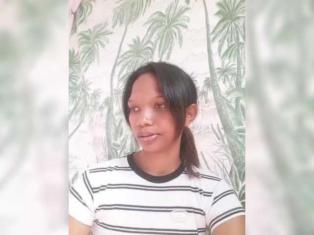 Lunahsexy1 on BongaCams