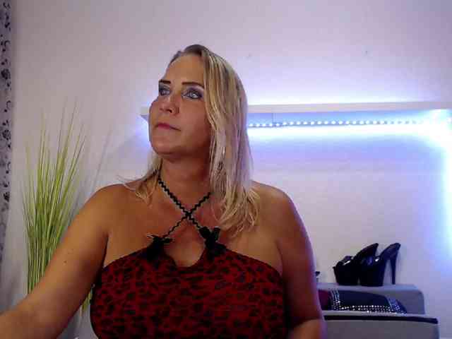 JuliaPink